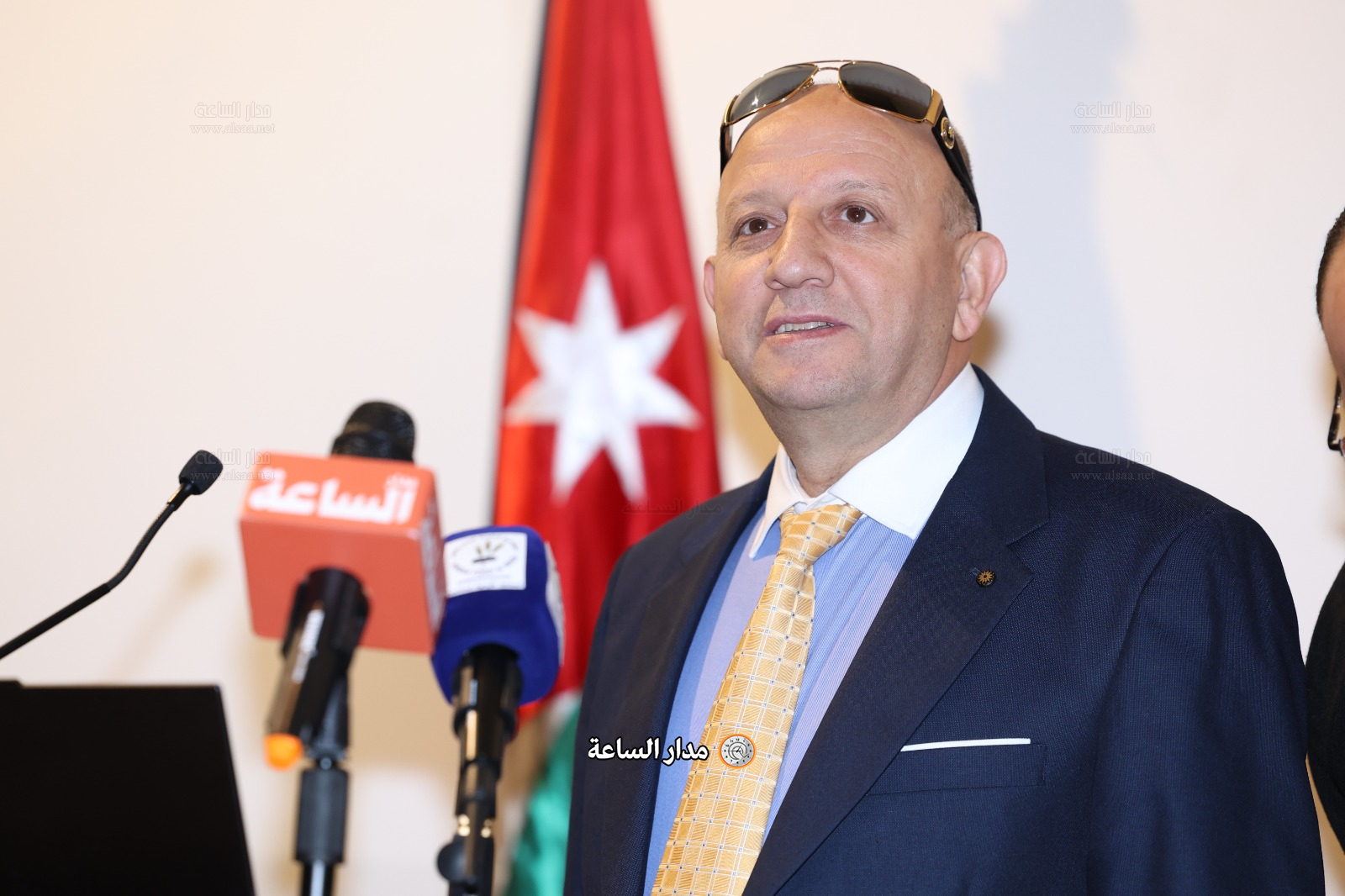 Madar Al-Saa Images 0.959801796967191