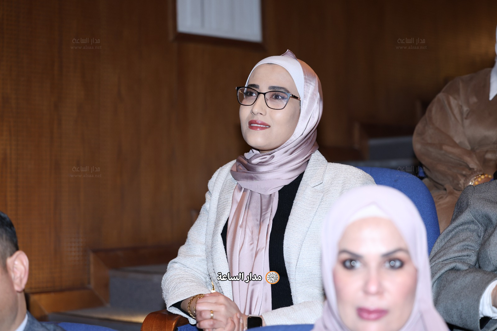 Madar Al-Saa Images 0.5016984429394271