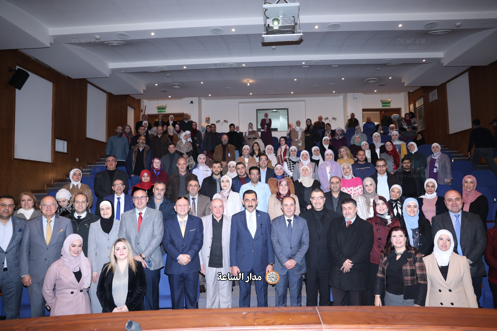 Madar Al-Saa Images 0.4392178974309171