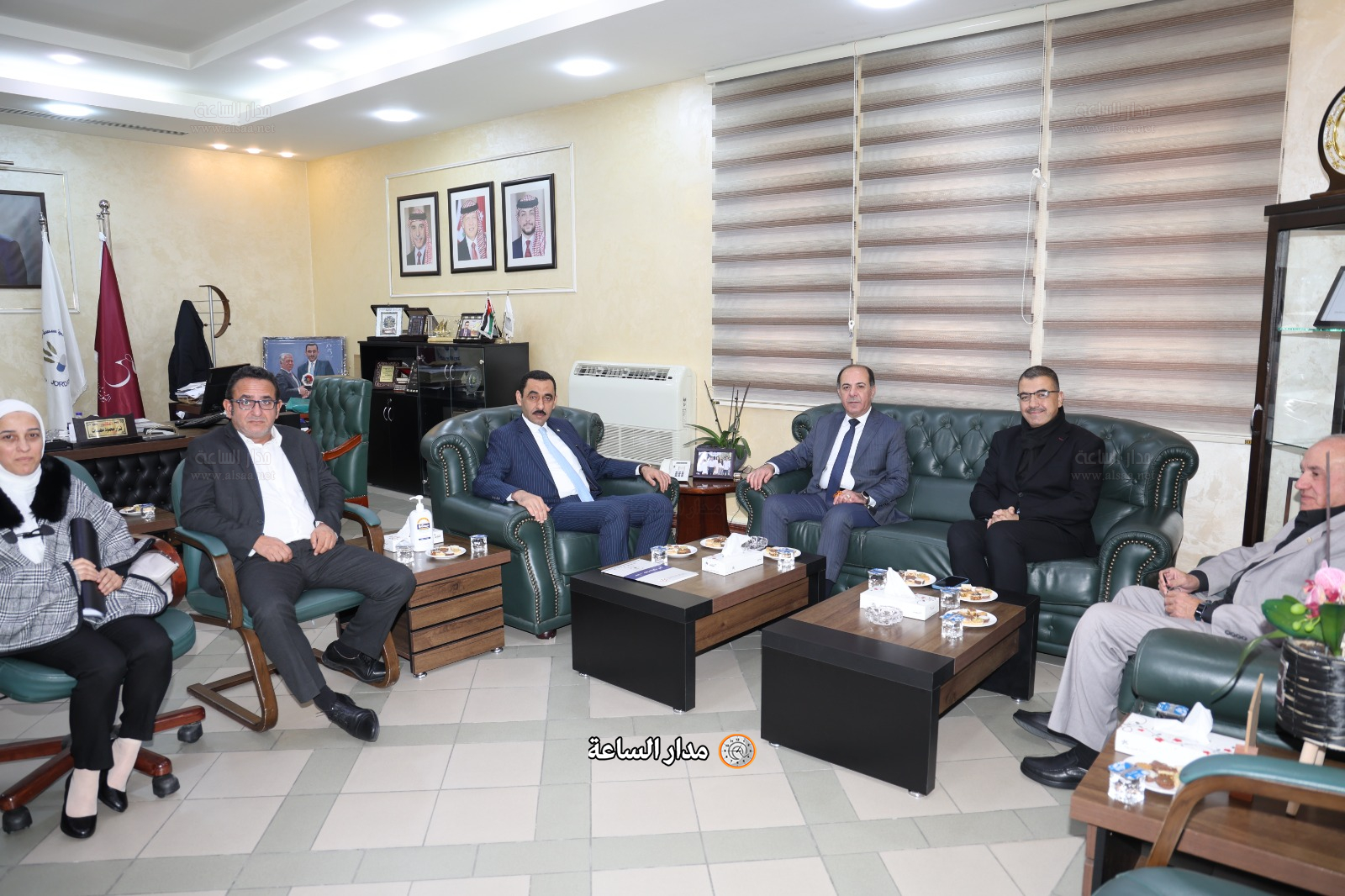 Madar Al-Saa Images 0.08950377525298459