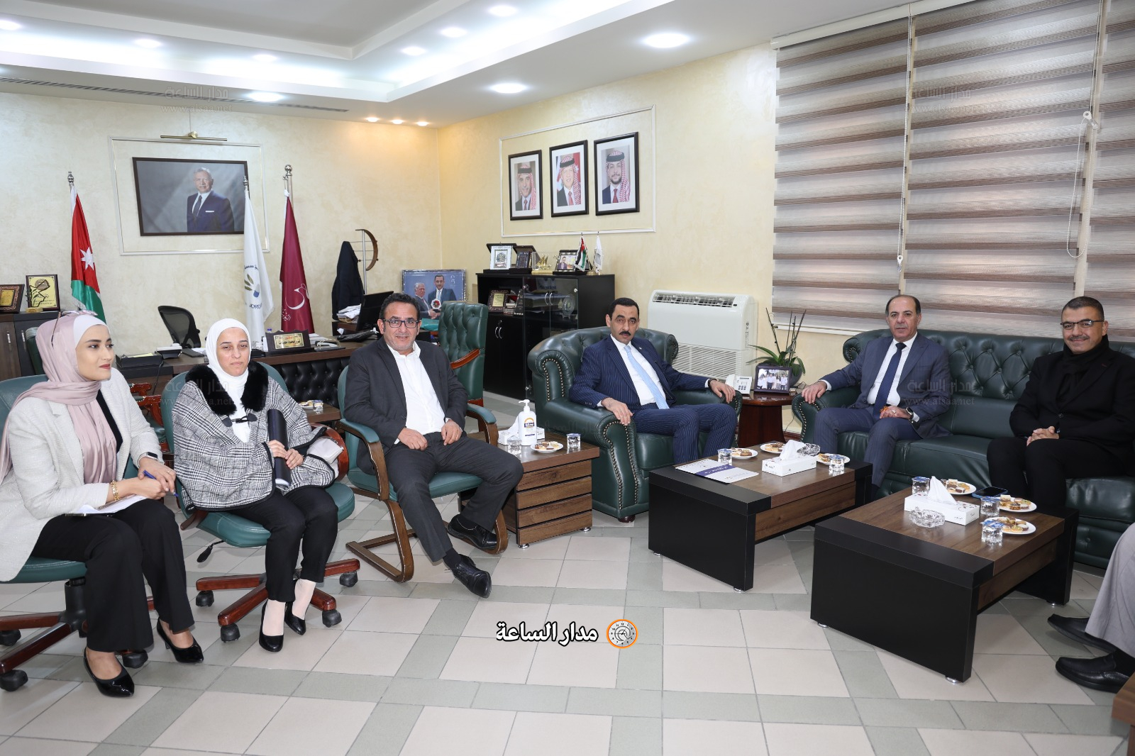 Madar Al-Saa Images 0.24450225482877874