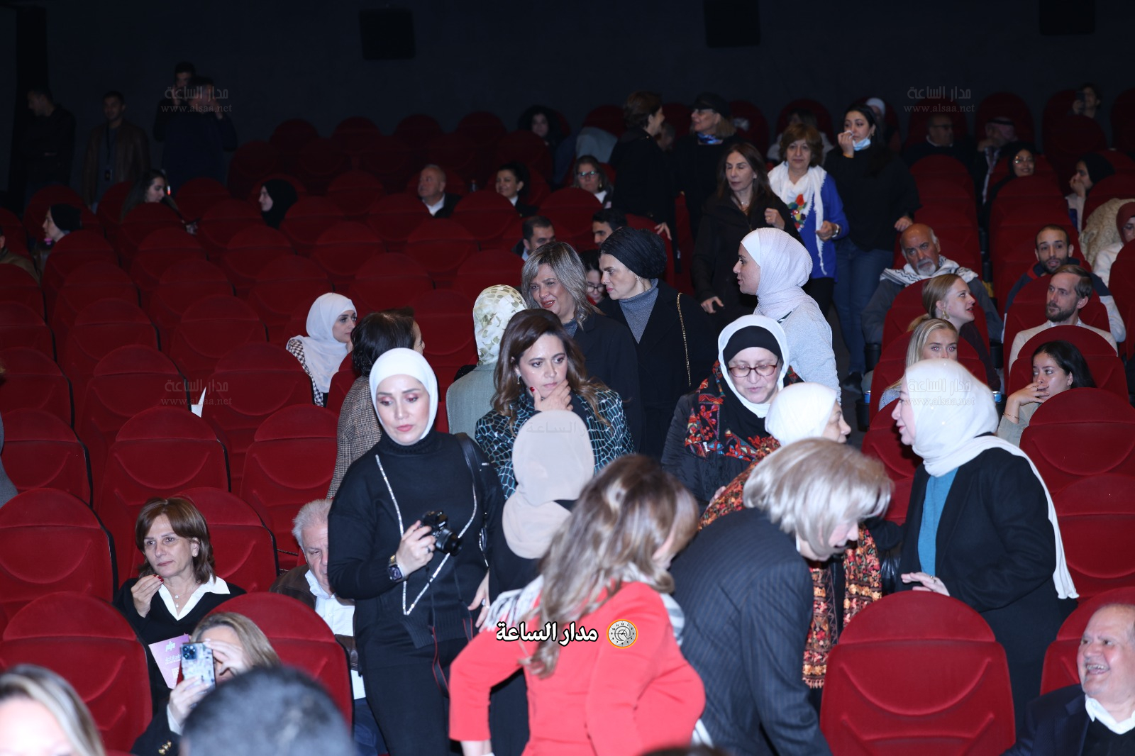 Madar Al-Saa Images 0.8079389524196507