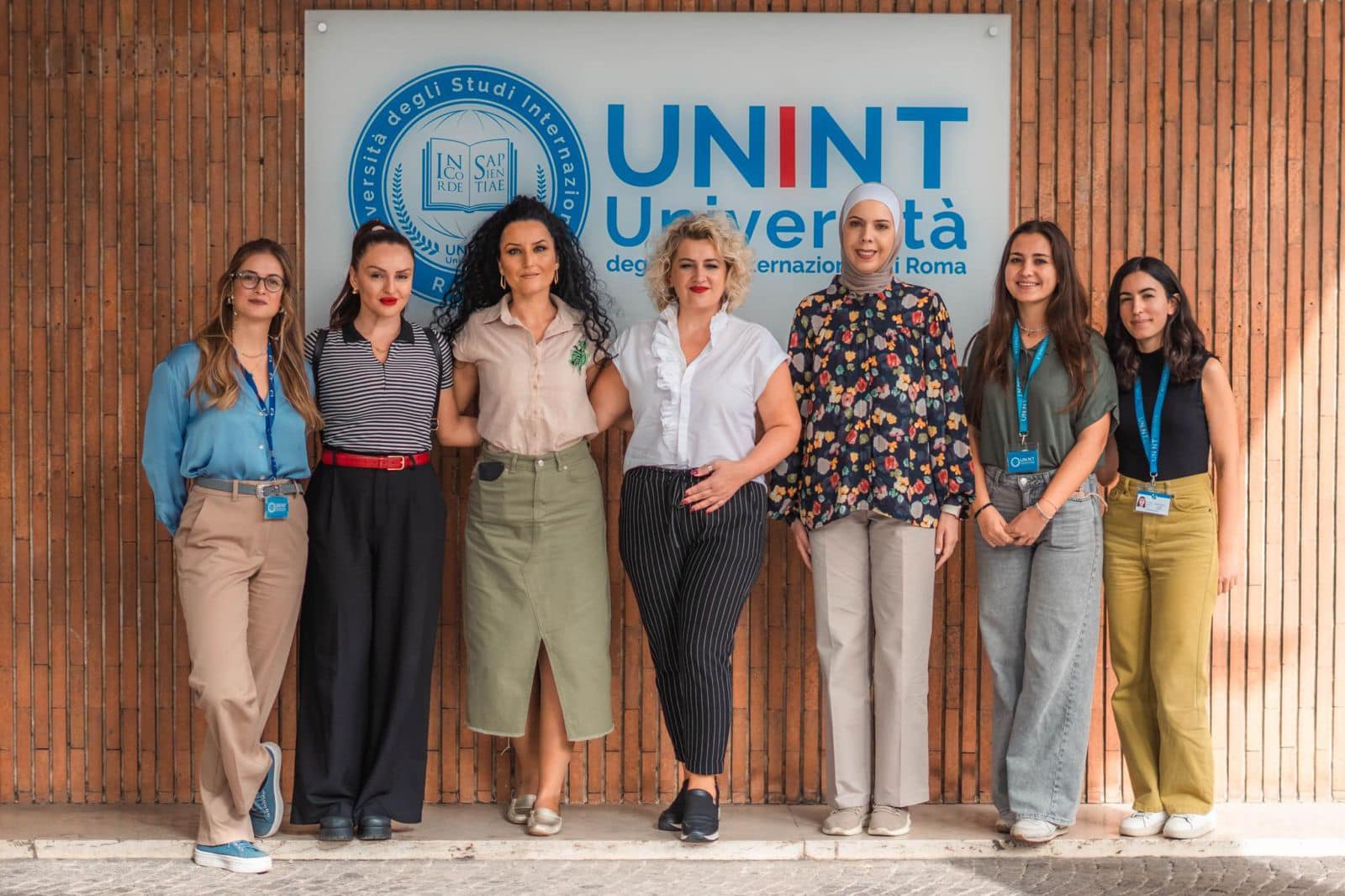 Madar Al-Saa Images 0.5983990598393483