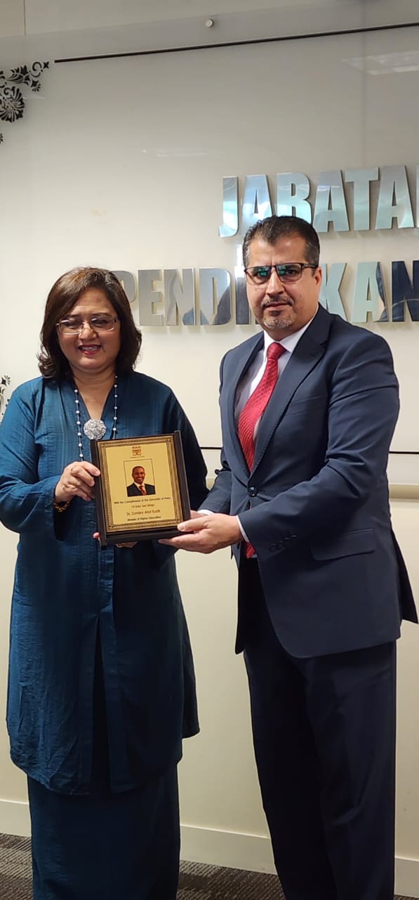 Madar Al-Saa Images 0.9001822988773283