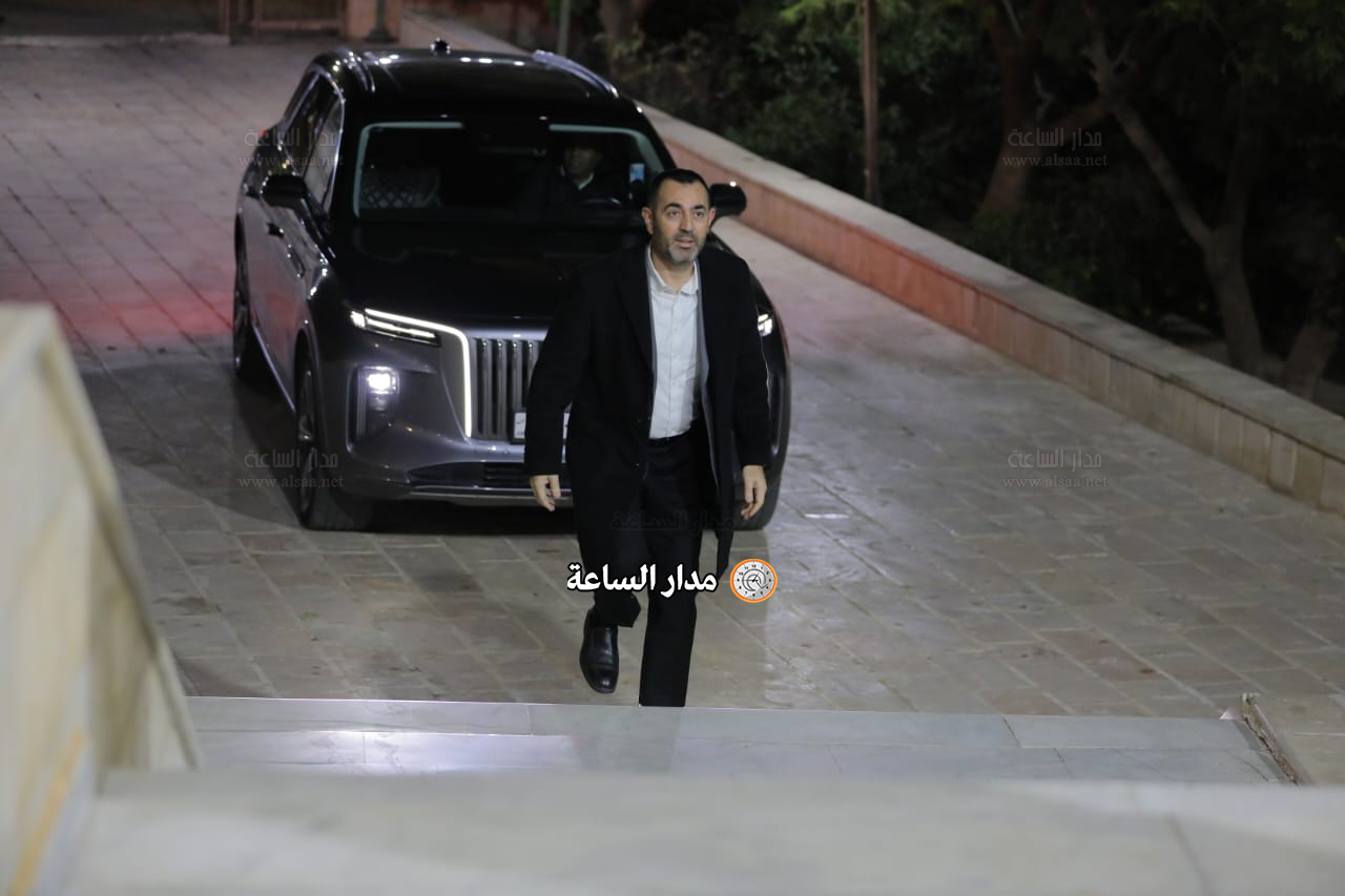 Madar Al-Saa Images 0.6259443402204361