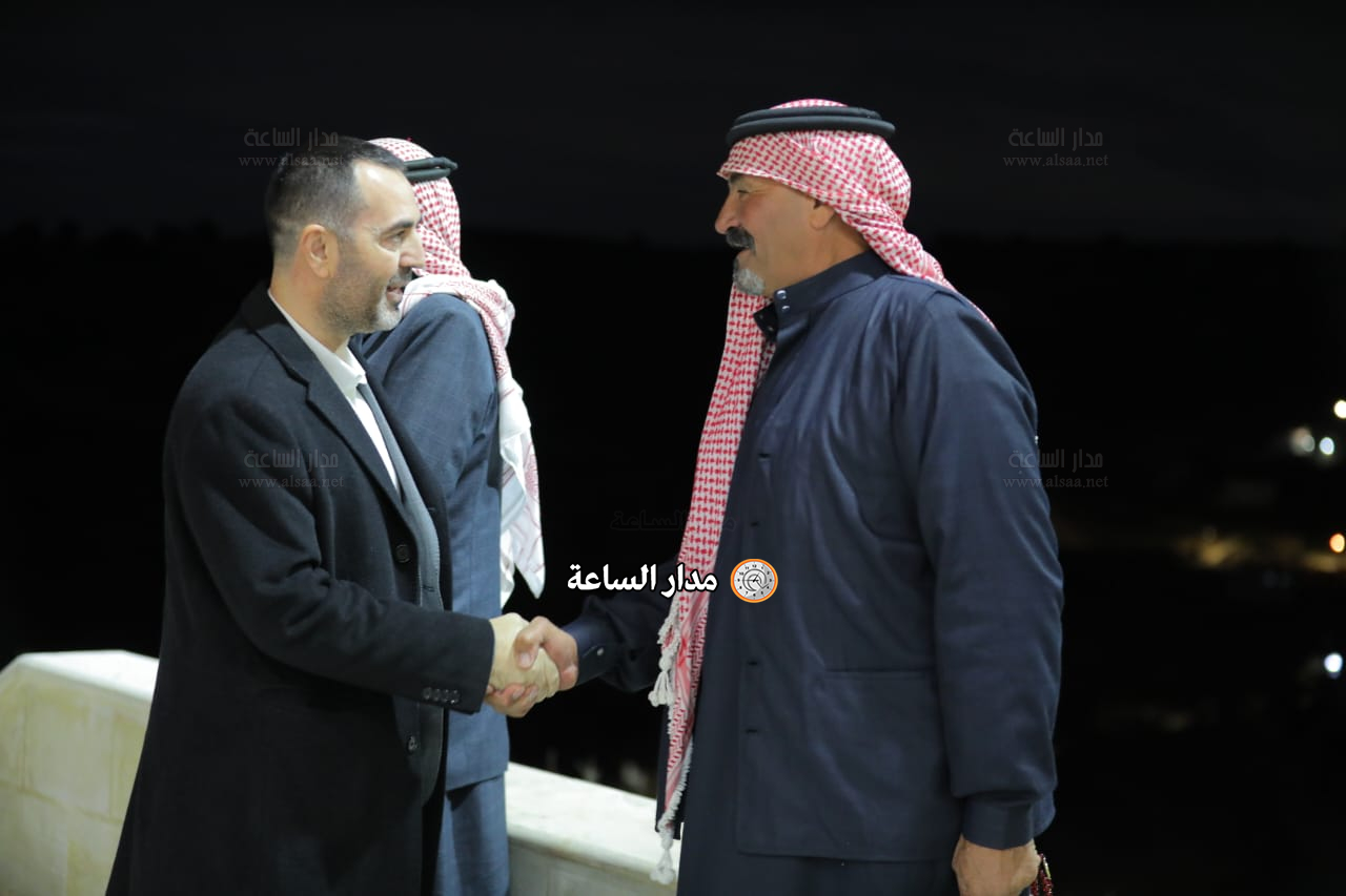 Madar Al-Saa Images 0.06108392981160837