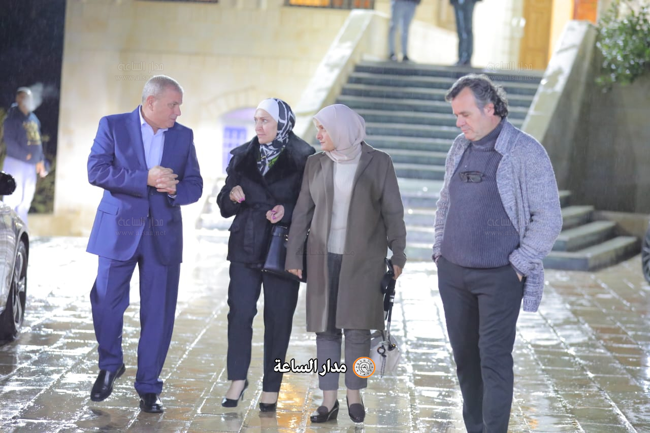 Madar Al-Saa Images 0.26687768010303947