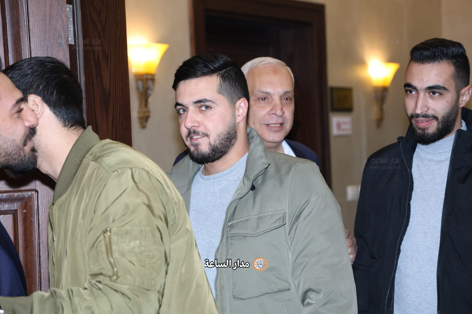 Madar Al-Saa Images 0.8247410551502077