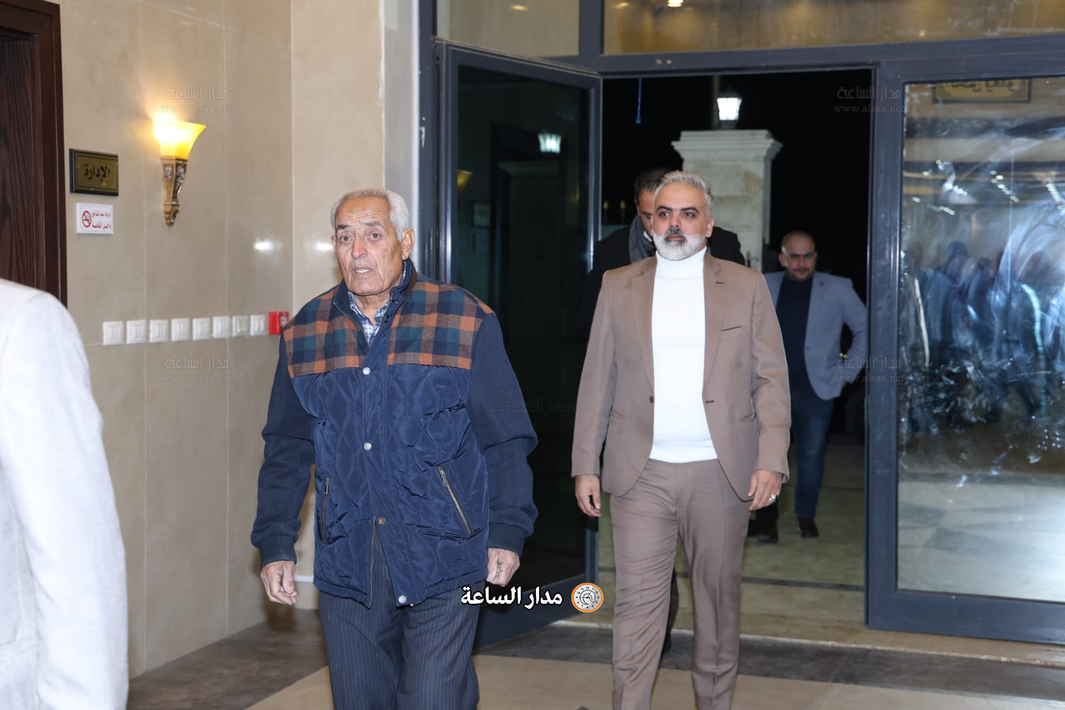 Madar Al-Saa Images 0.8294855740884448