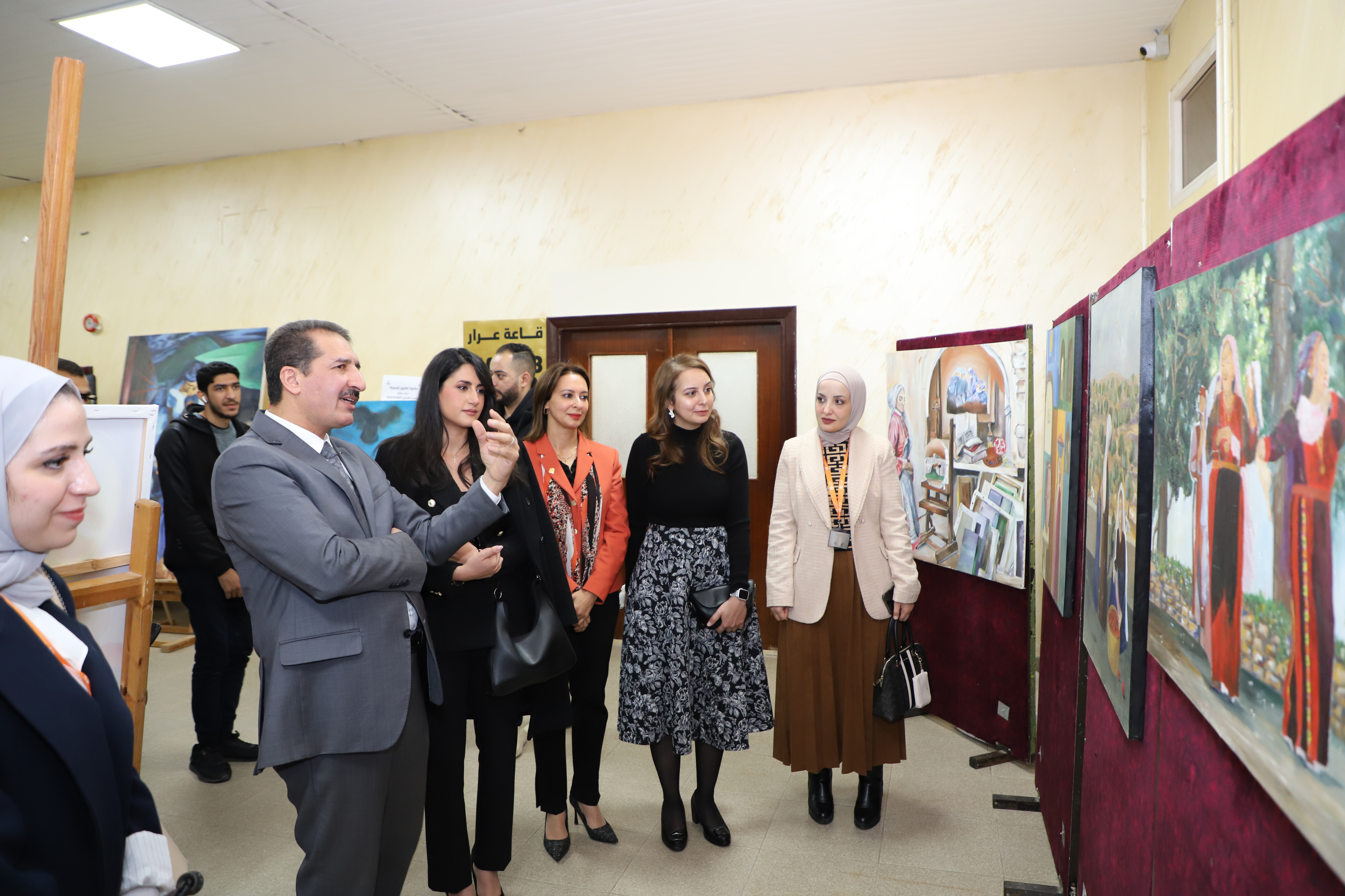 Madar Al-Saa Images 0.10829525859599687