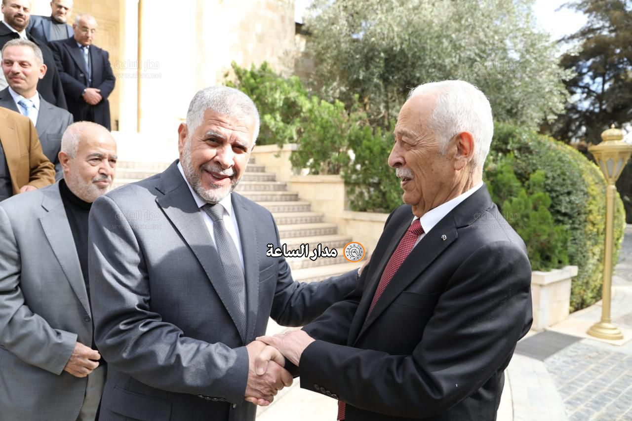 Madar Al-Saa Images 0.22118370974229484