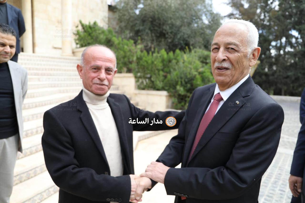 Madar Al-Saa Images 0.17961054343106375