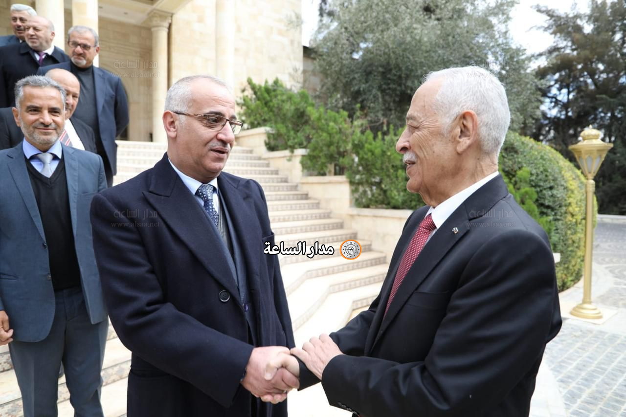 Madar Al-Saa Images 0.3836510908672004