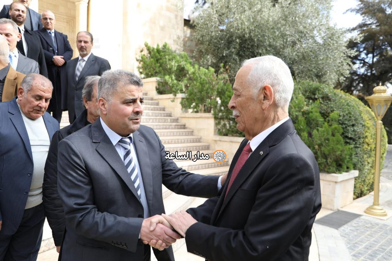 Madar Al-Saa Images 0.05563069489540018