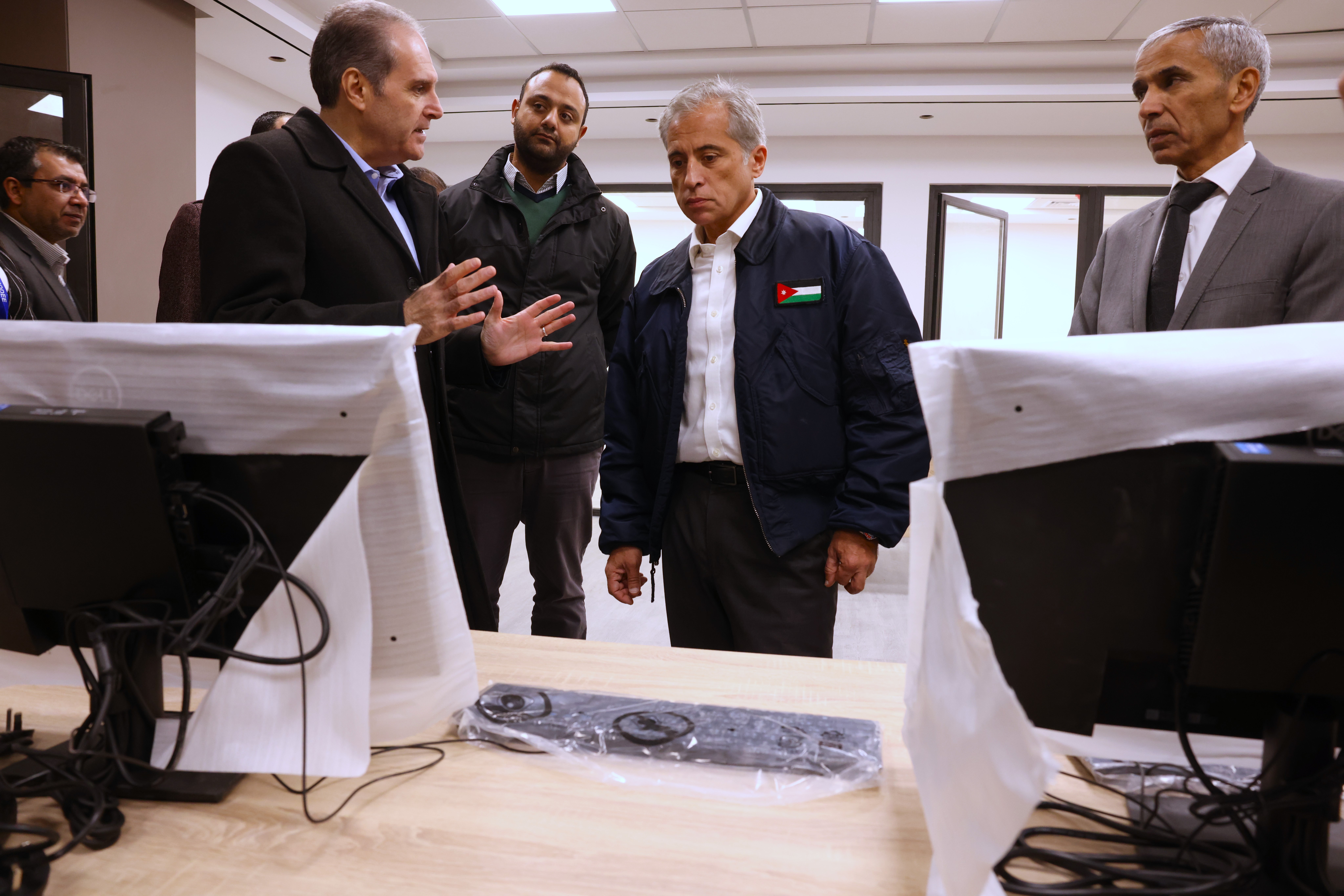 Madar Al-Saa Images 0.5537422117916573