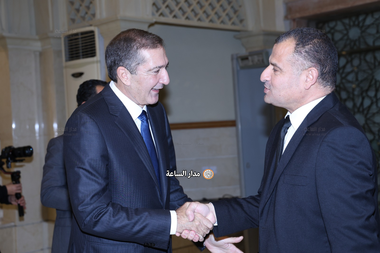 Madar Al-Saa Images 0.13672650795017982