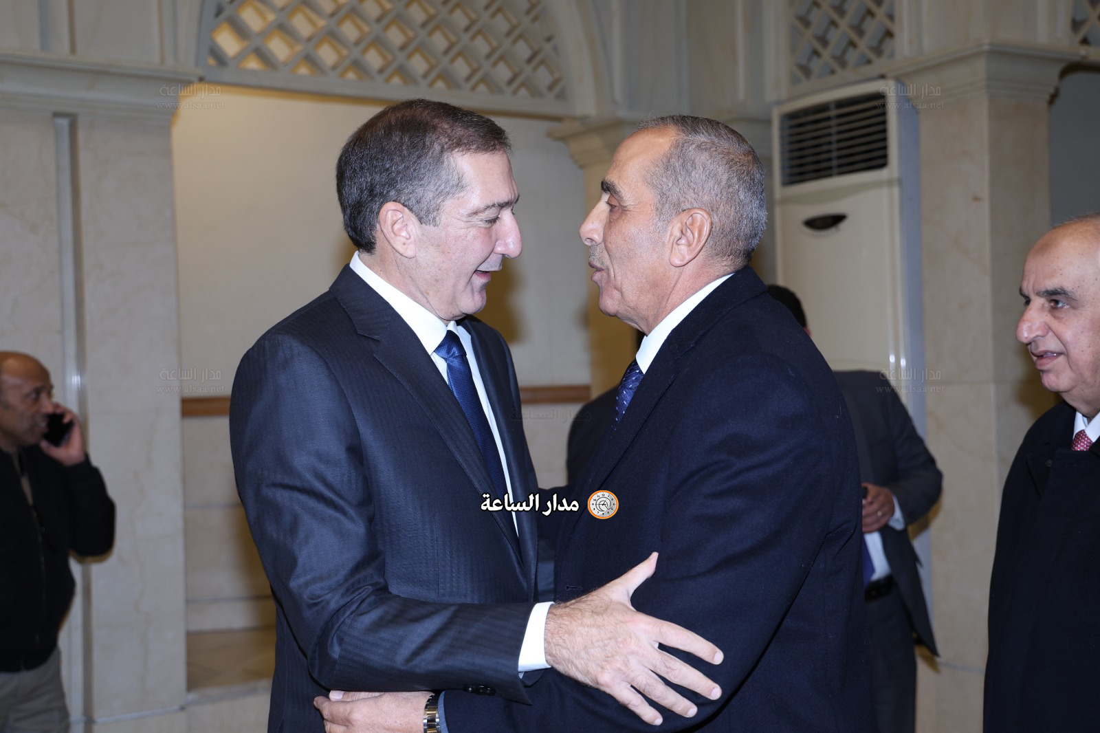 Madar Al-Saa Images 0.3883093292964277