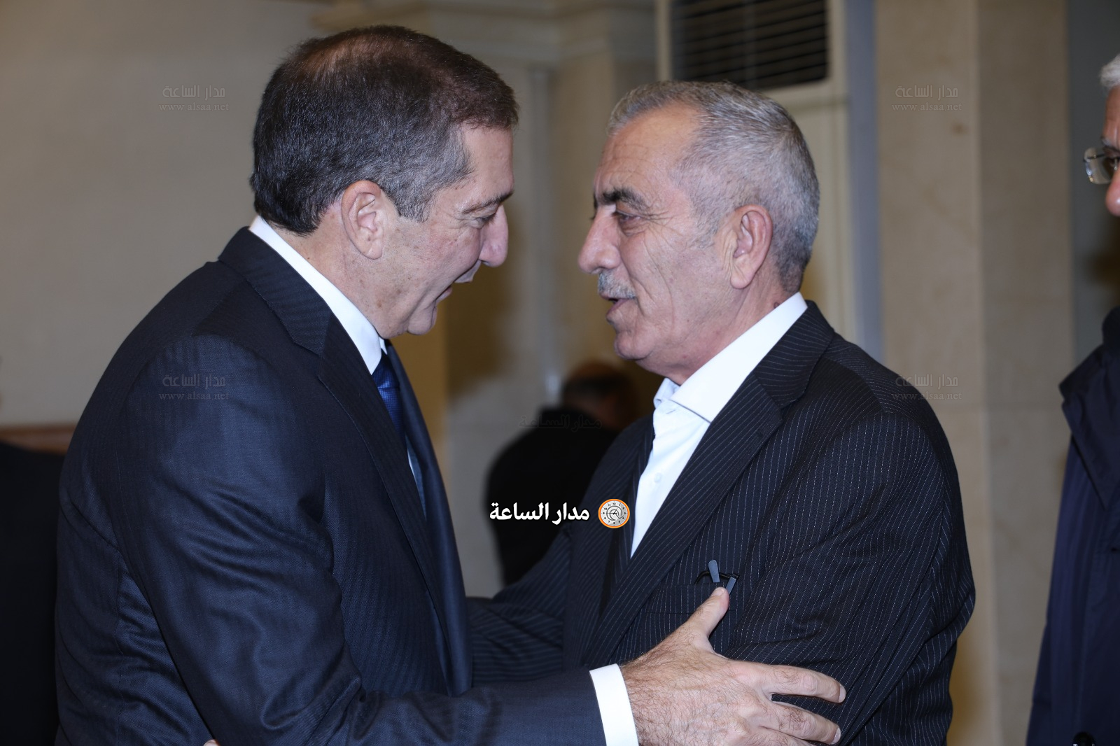 Madar Al-Saa Images 0.5416422180240419