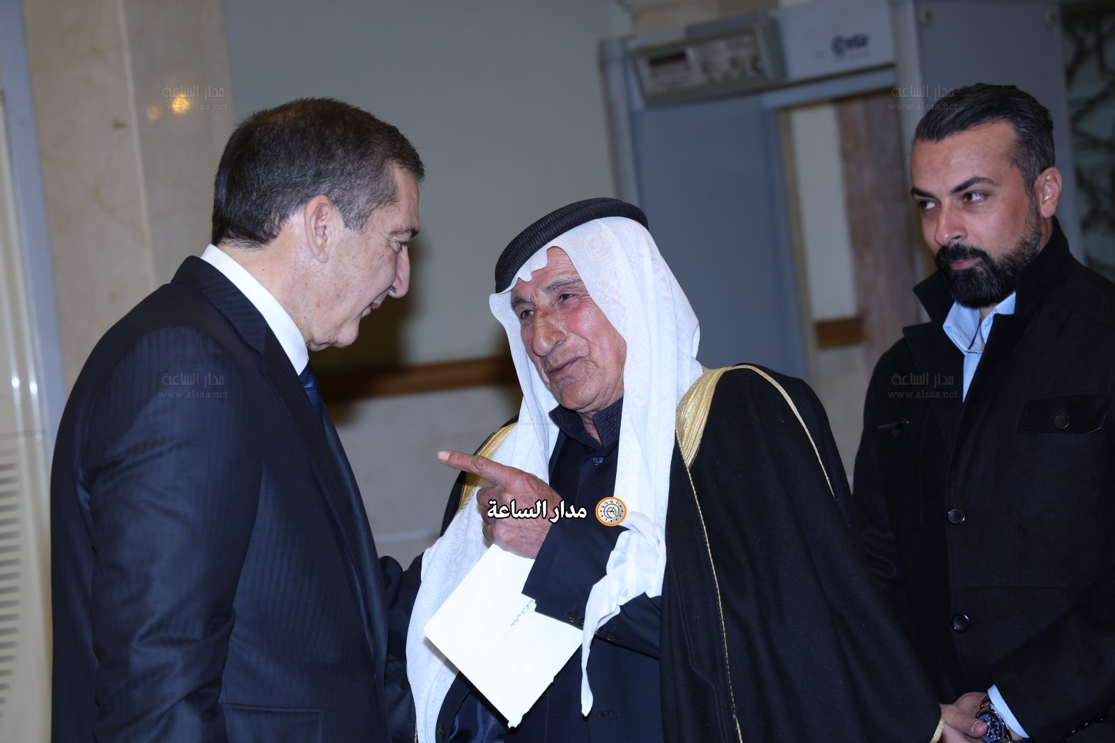 Madar Al-Saa Images 0.39185573551663144