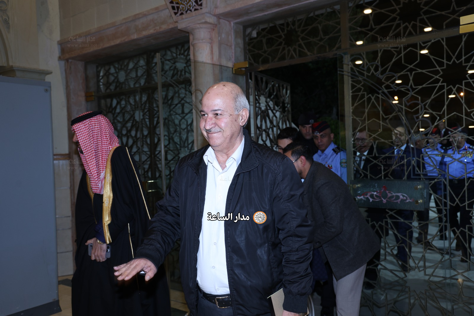 Madar Al-Saa Images 0.01134228098155865