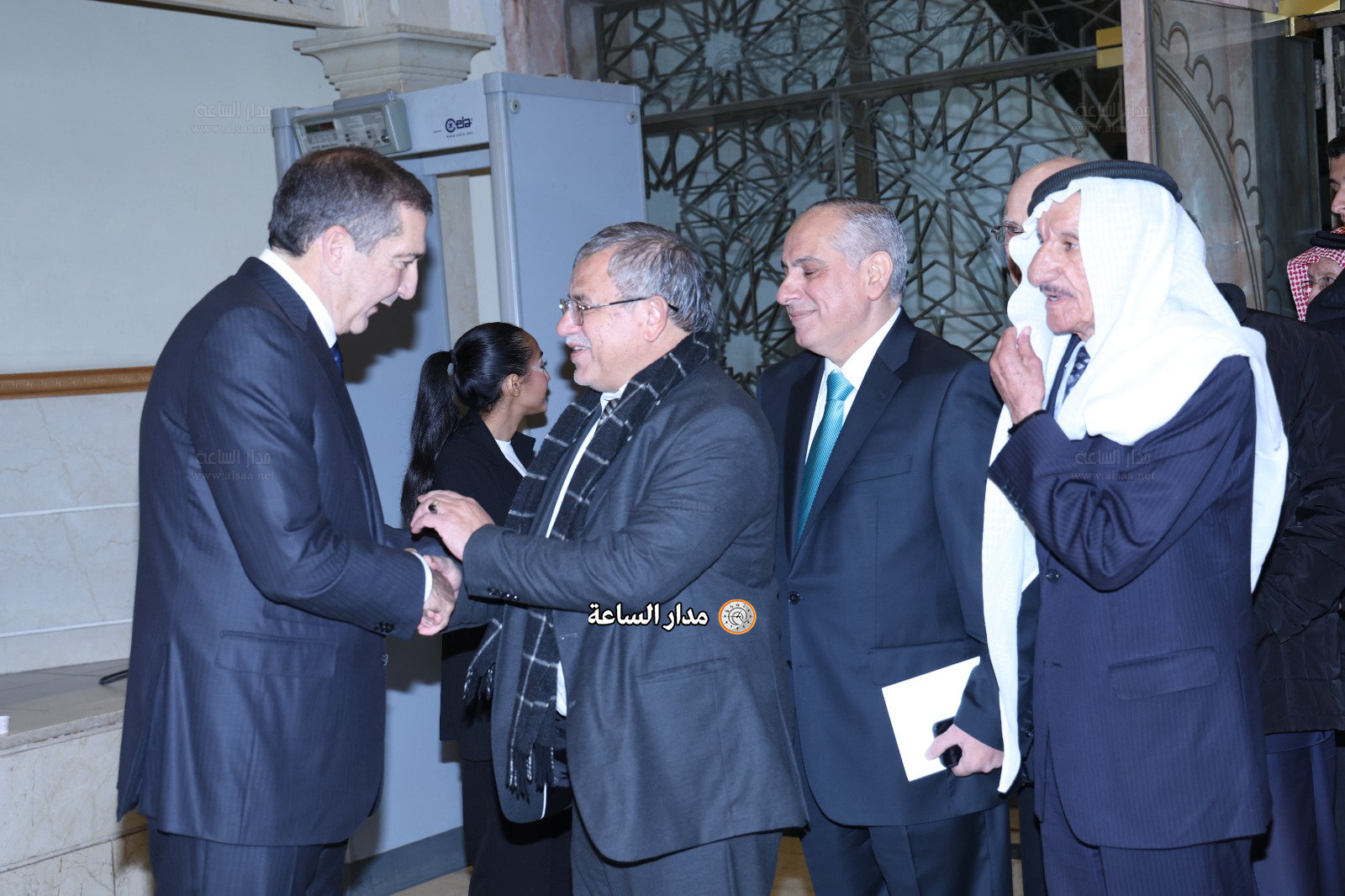 Madar Al-Saa Images 0.2824318659565137