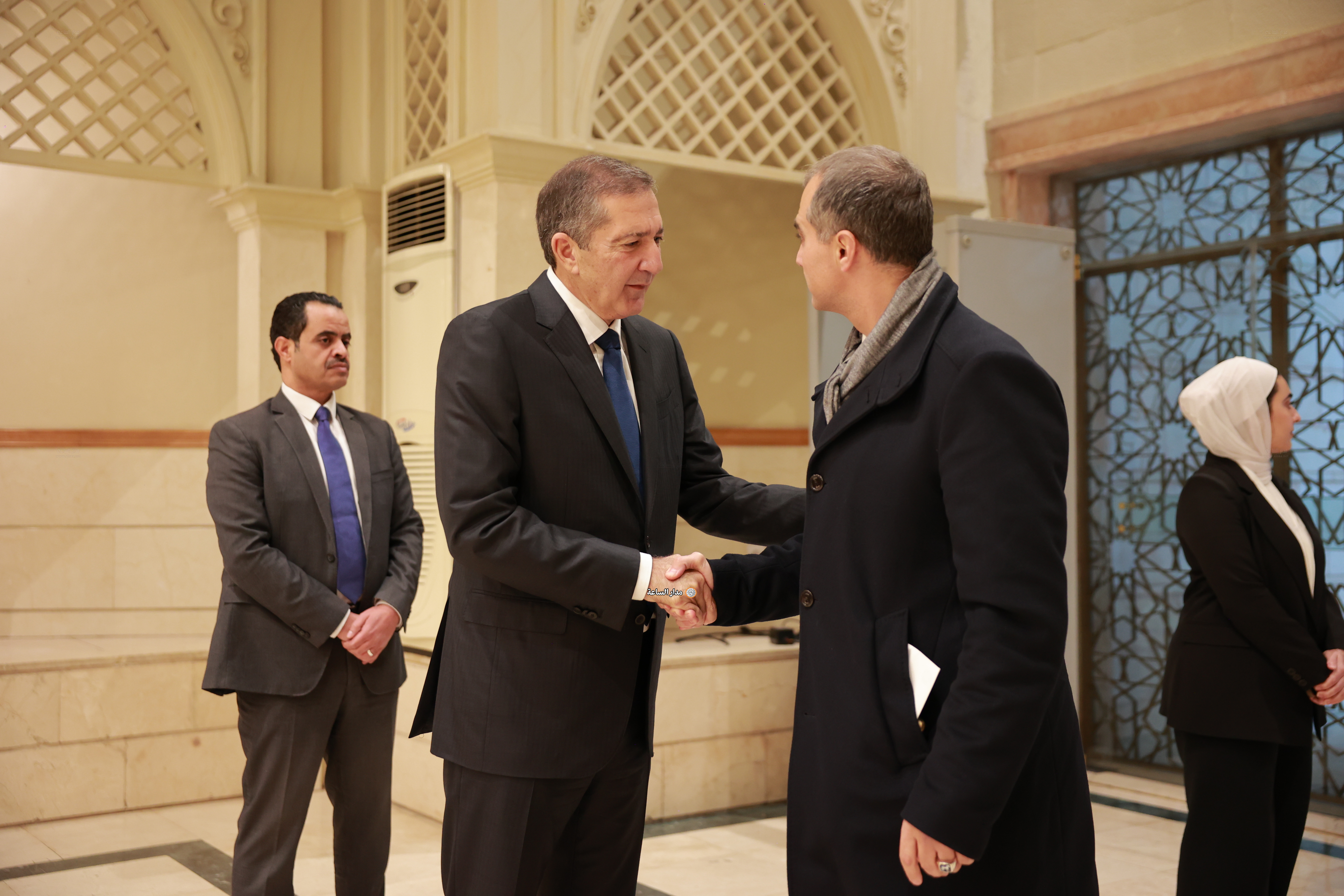 Madar Al-Saa Images 0.7719866242310311