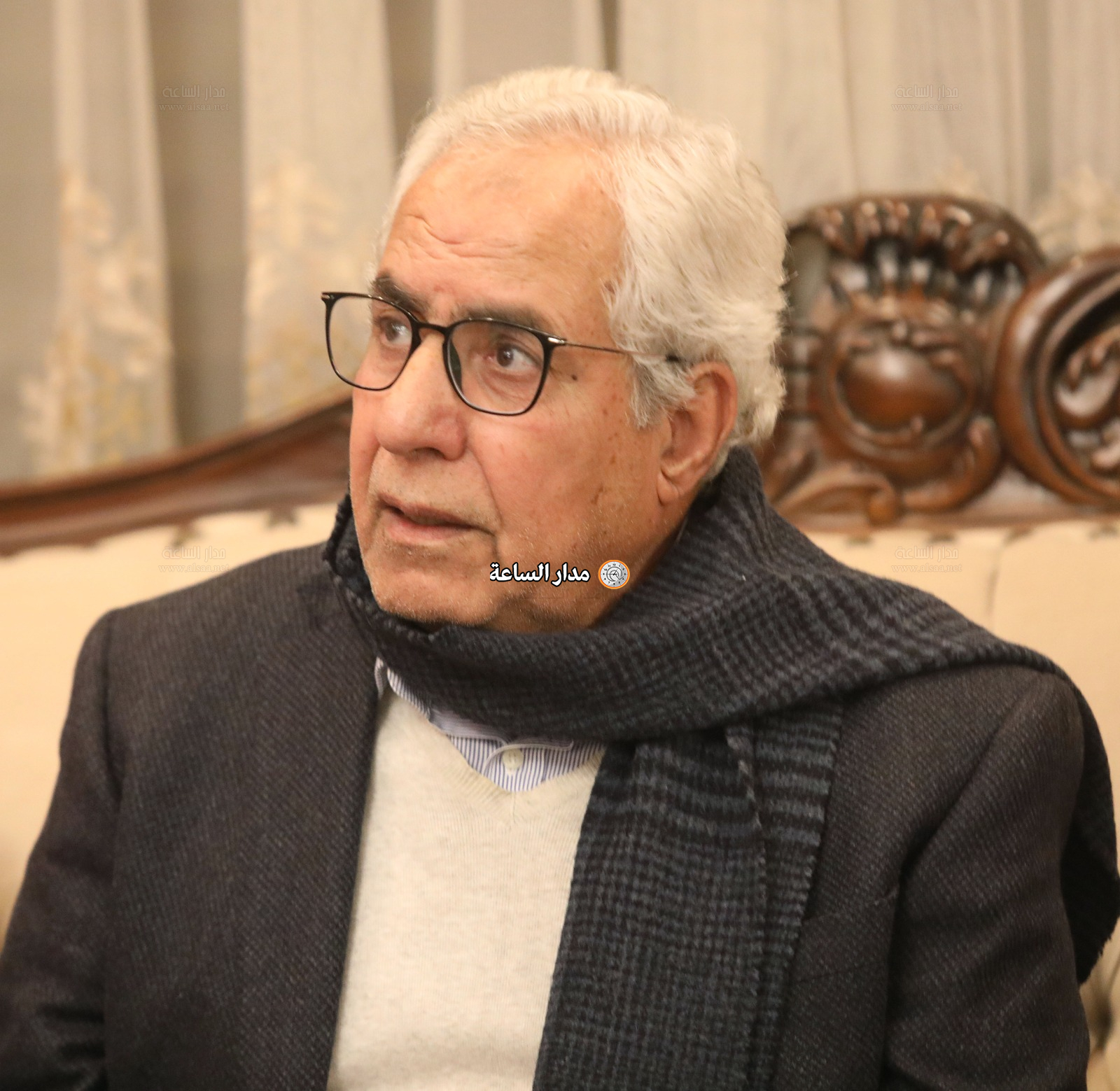 Madar Al-Saa Images 0.7052739670428112