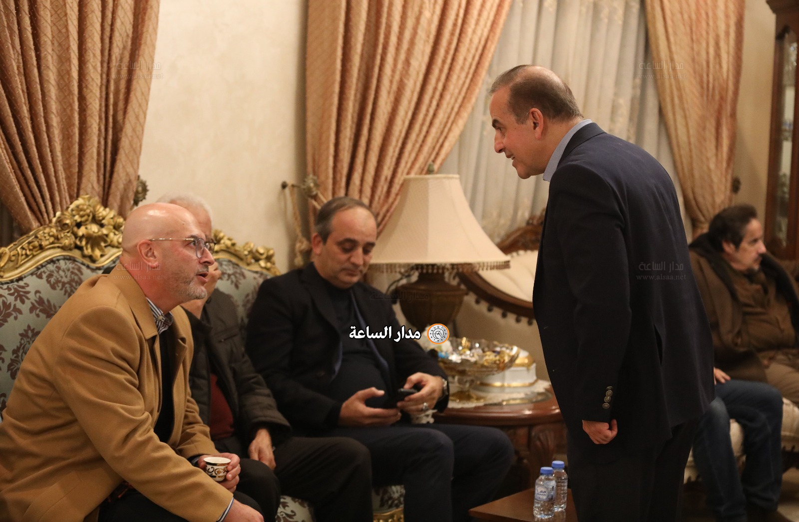 Madar Al-Saa Images 0.017378985658391244