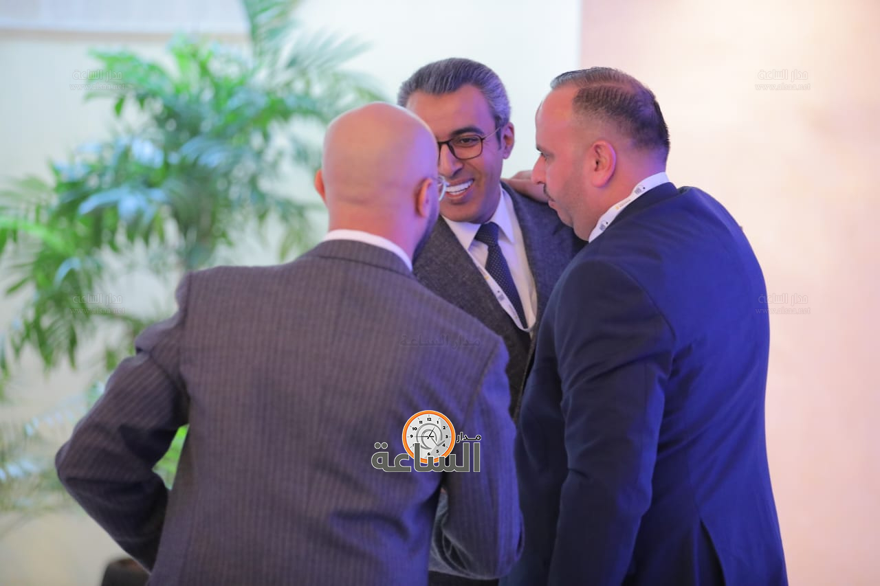 Madar Al-Saa Images 0.8344226644615671