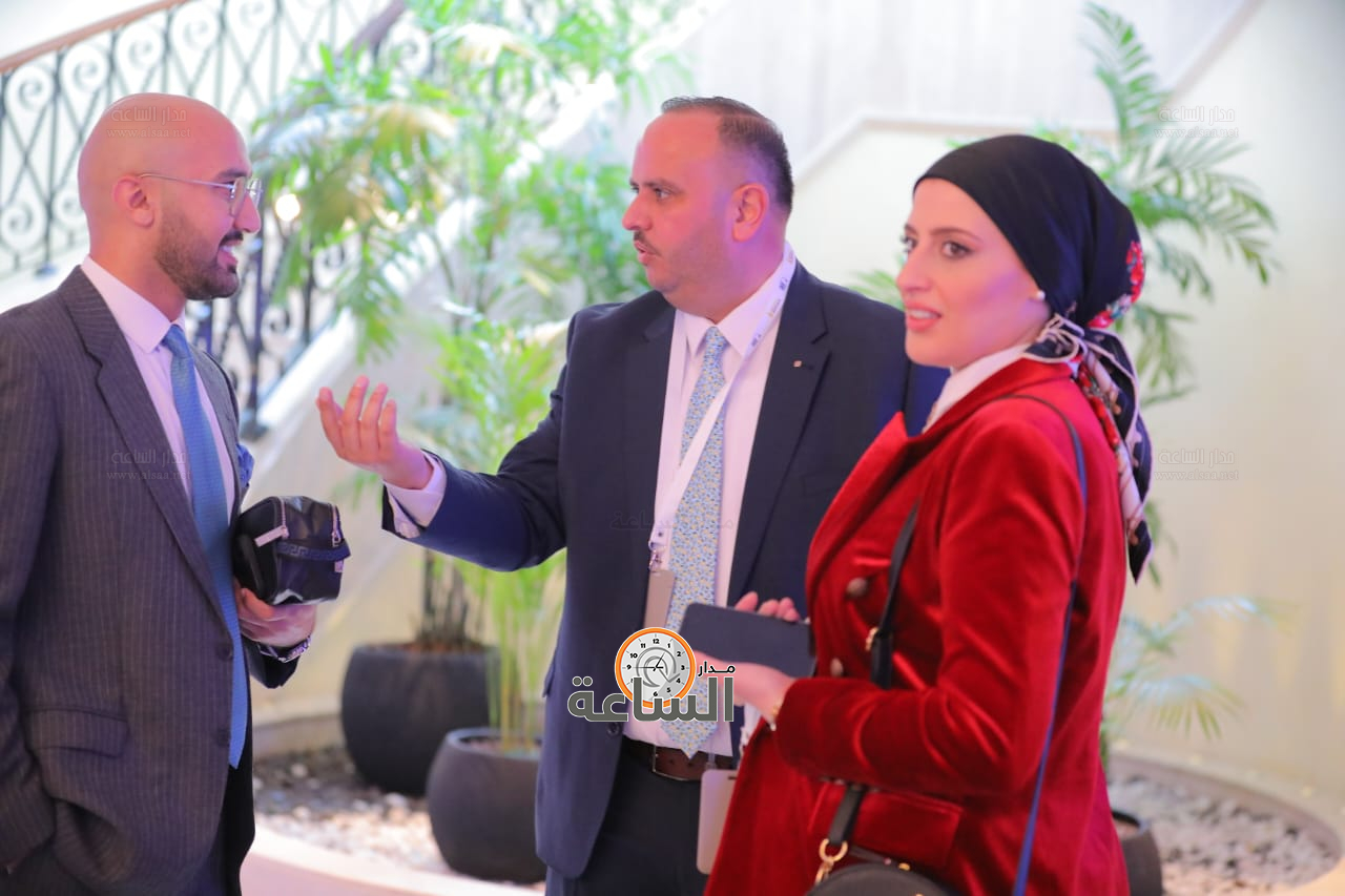 Madar Al-Saa Images 0.7648146289236253