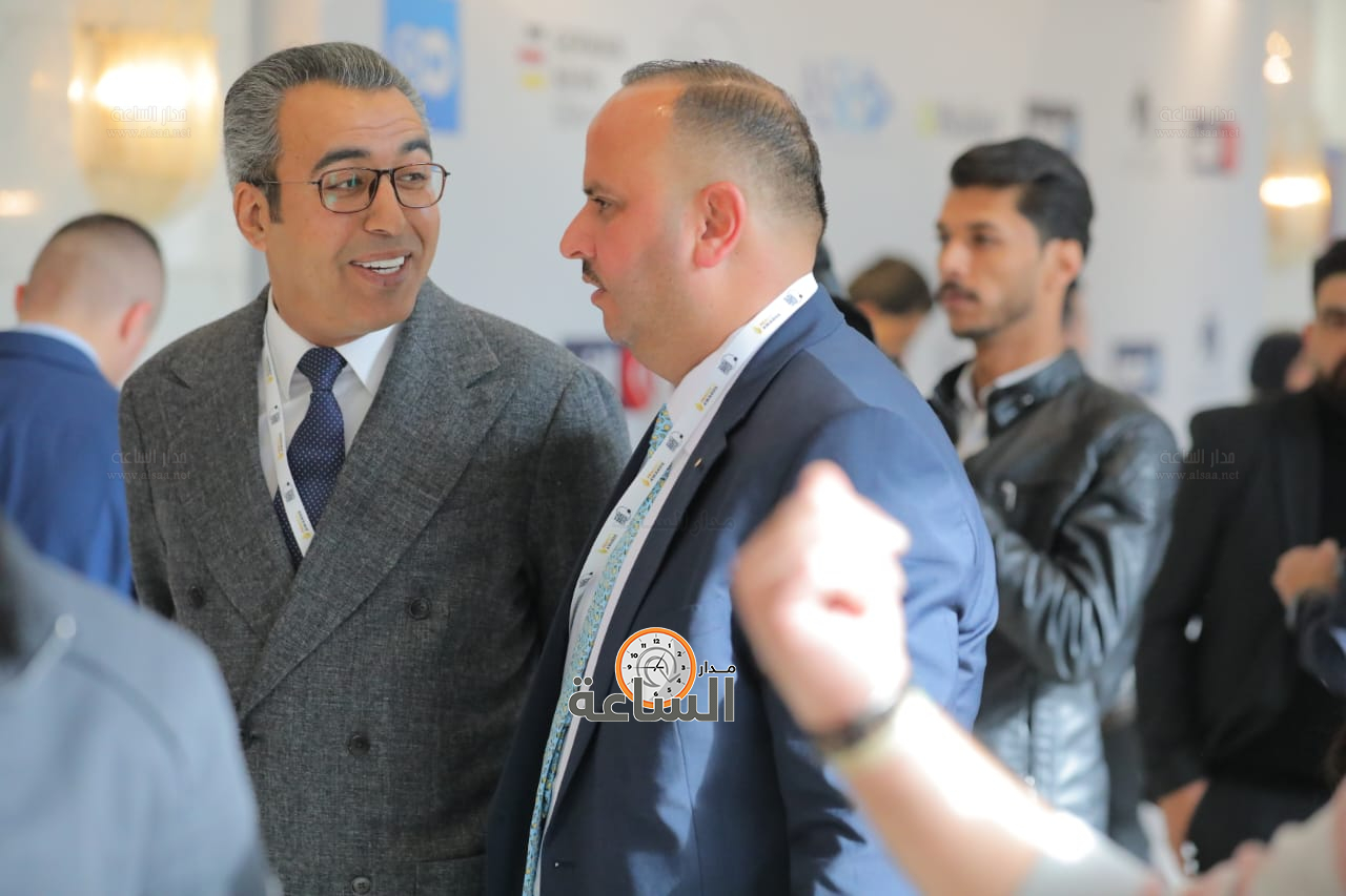 Madar Al-Saa Images 0.19602316105858741