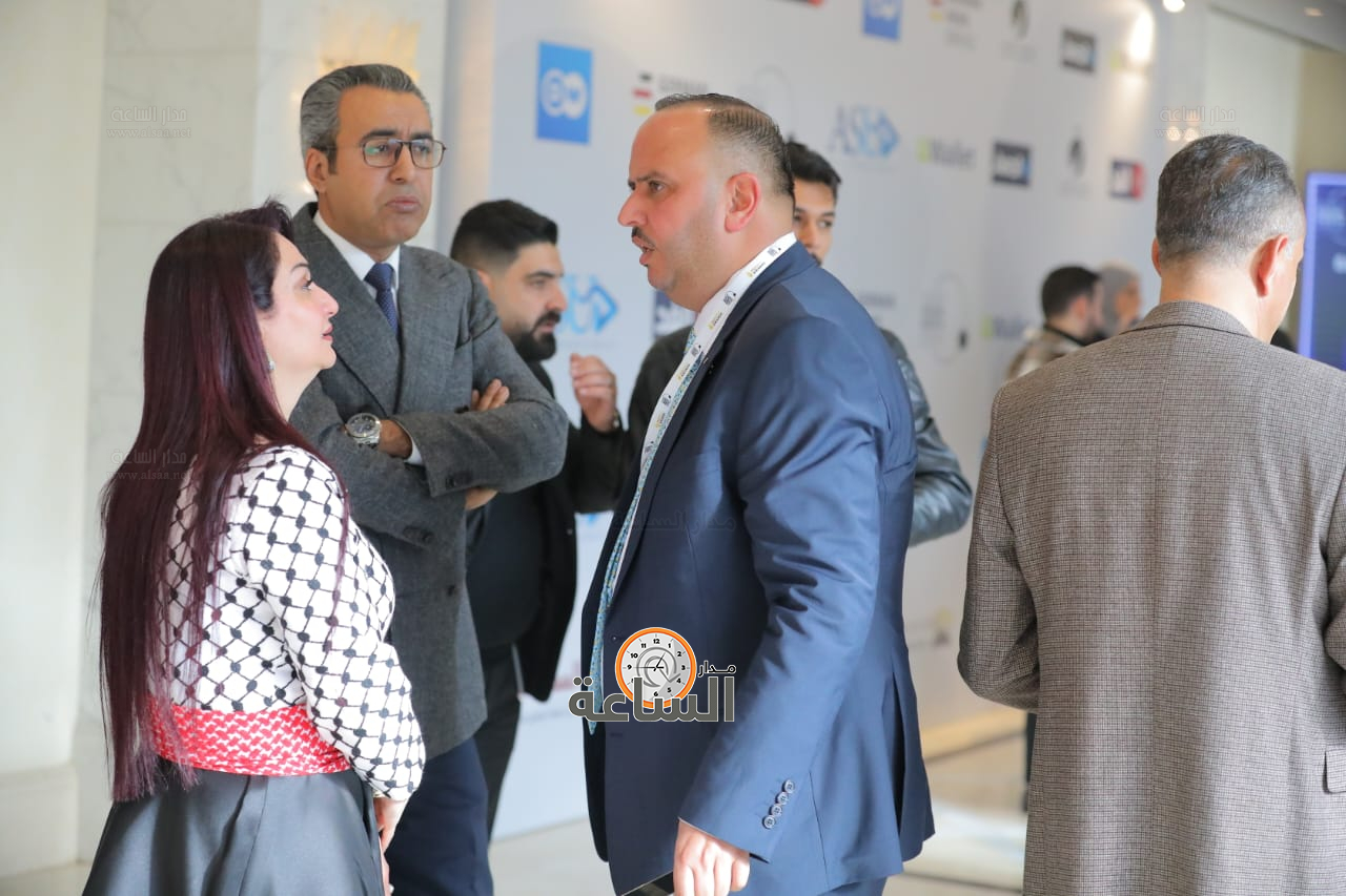 Madar Al-Saa Images 0.8789179215519065