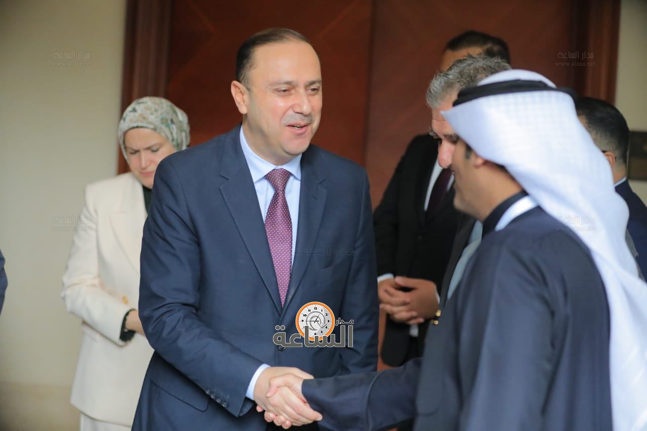 Madar Al-Saa Images 0.27309028025734894