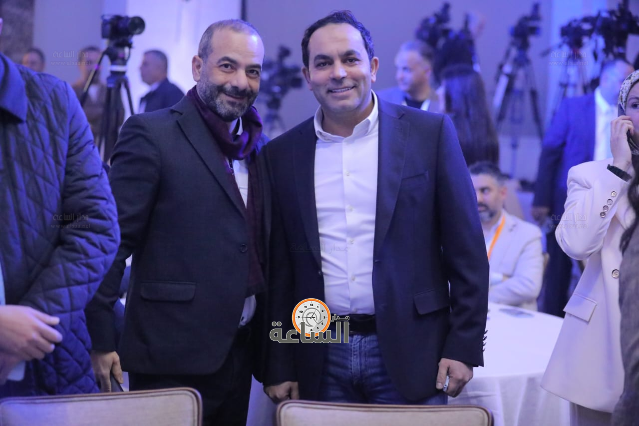 Madar Al-Saa Images 0.38883829970758255