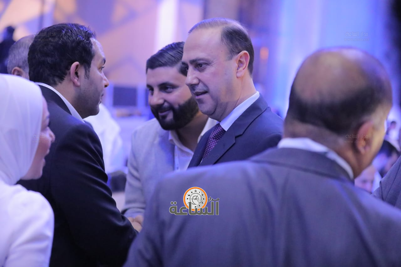 Madar Al-Saa Images 0.9260464915624966