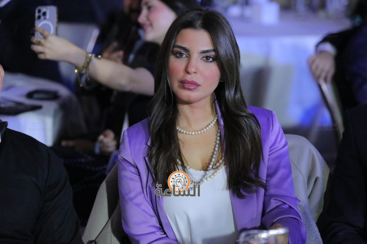 Madar Al-Saa Images 0.16320282659537244