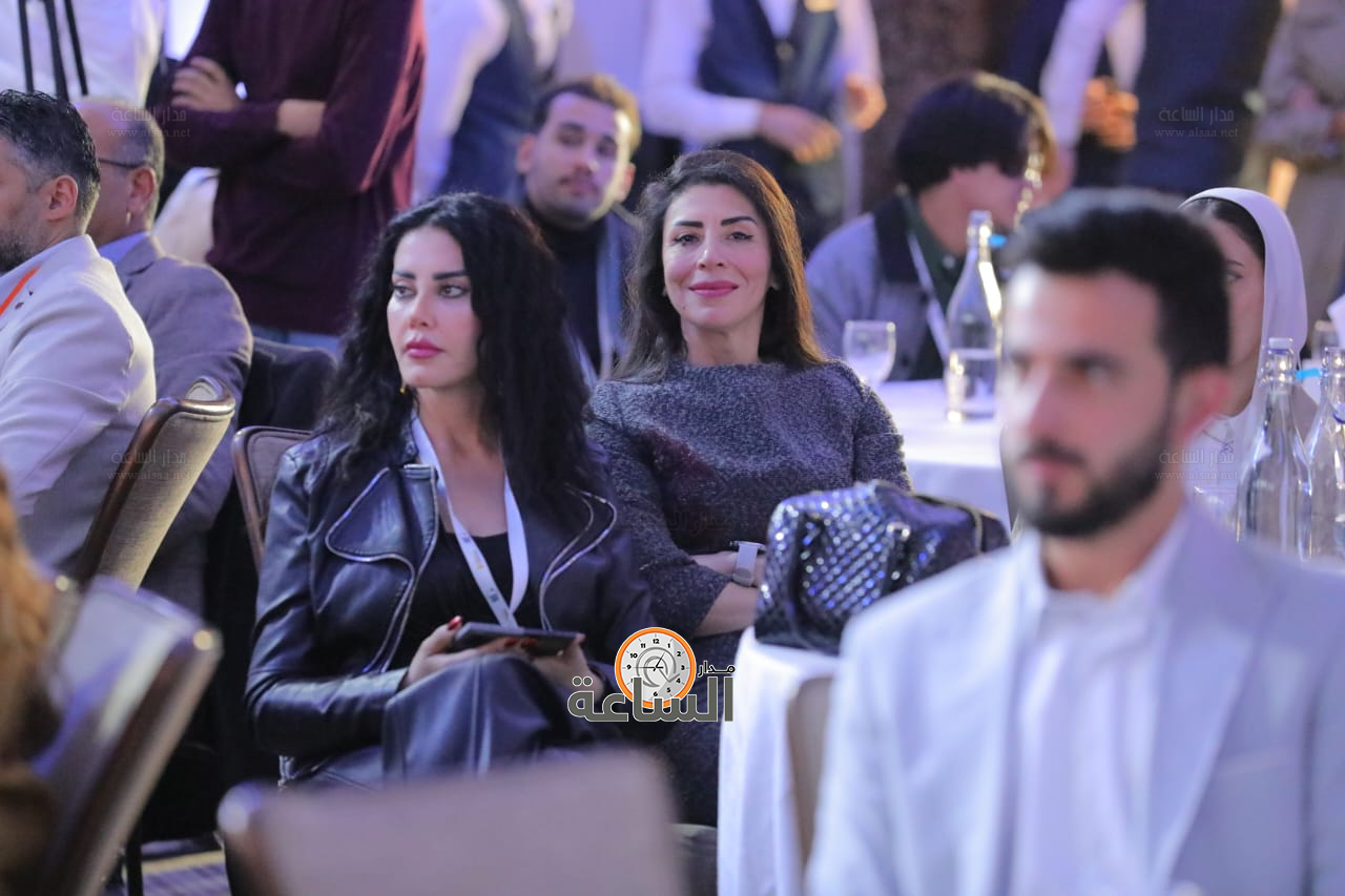 Madar Al-Saa Images 0.004596808517471018