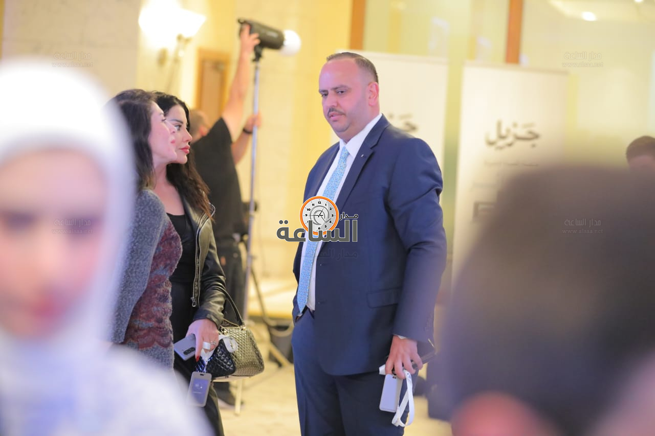 Madar Al-Saa Images 0.049562623258241345