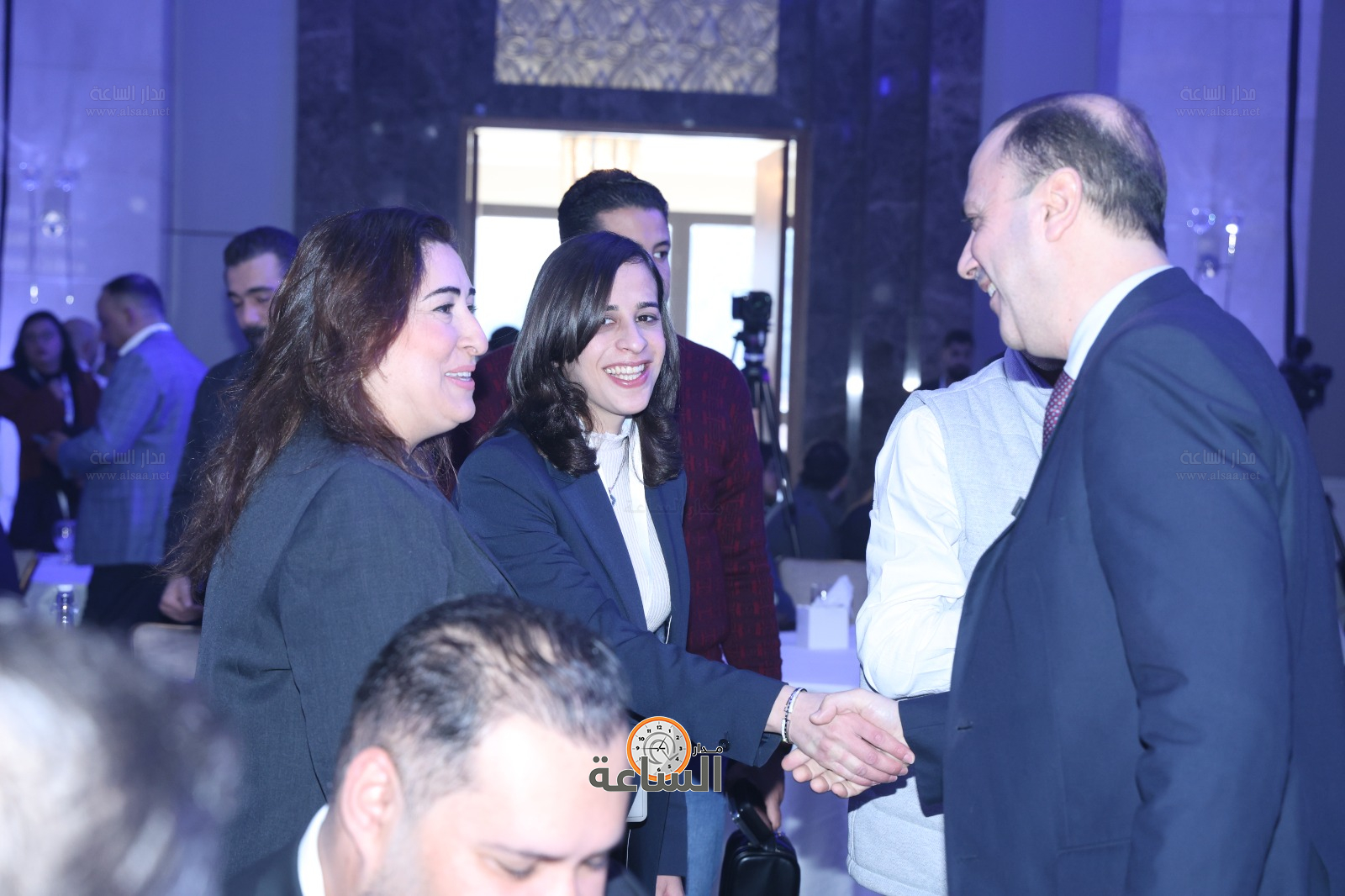 Madar Al-Saa Images 0.4525041389153499