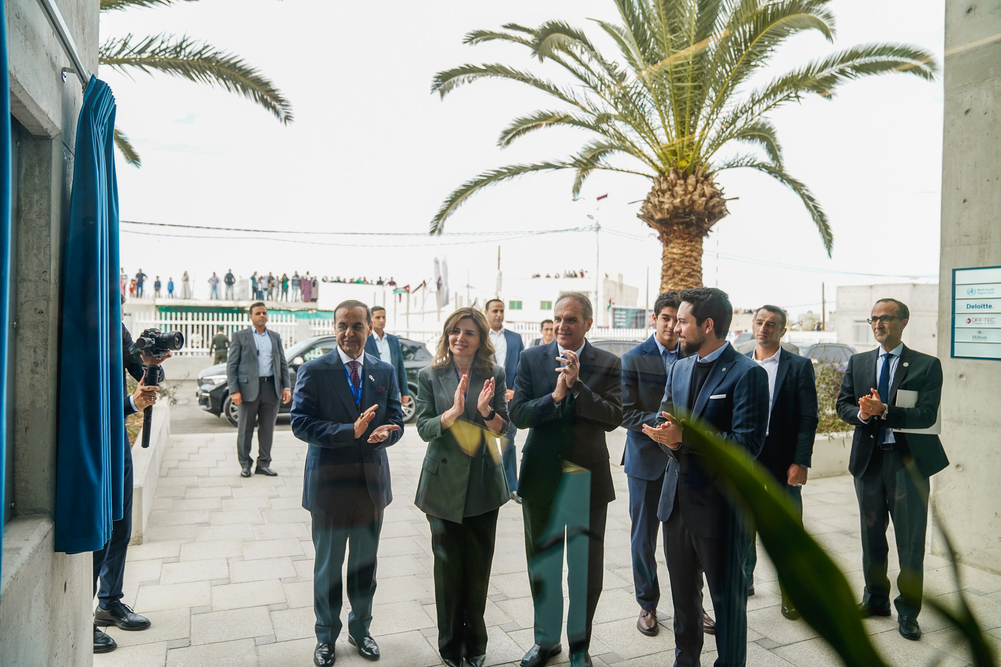 Madar Al-Saa Images 0.14240974282402696