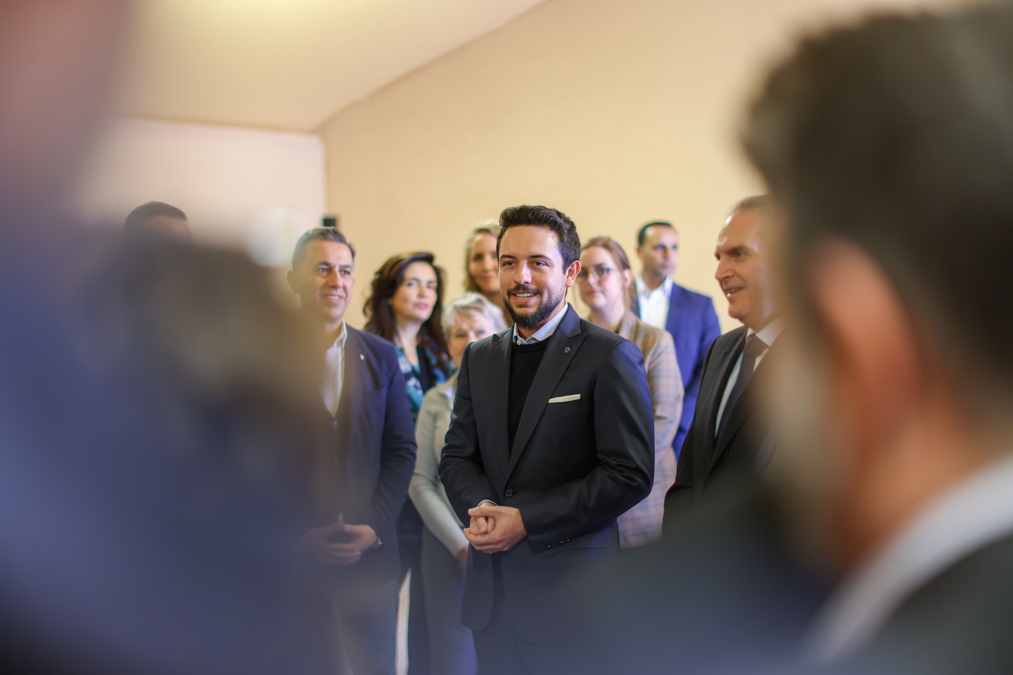 Madar Al-Saa Images 0.3538189326524246