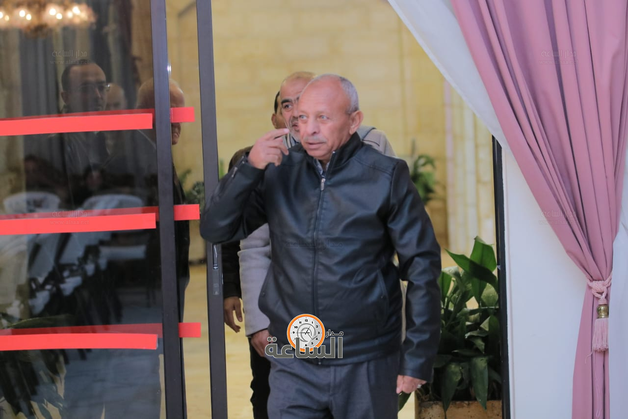 Madar Al-Saa Images 0.012130717935358692