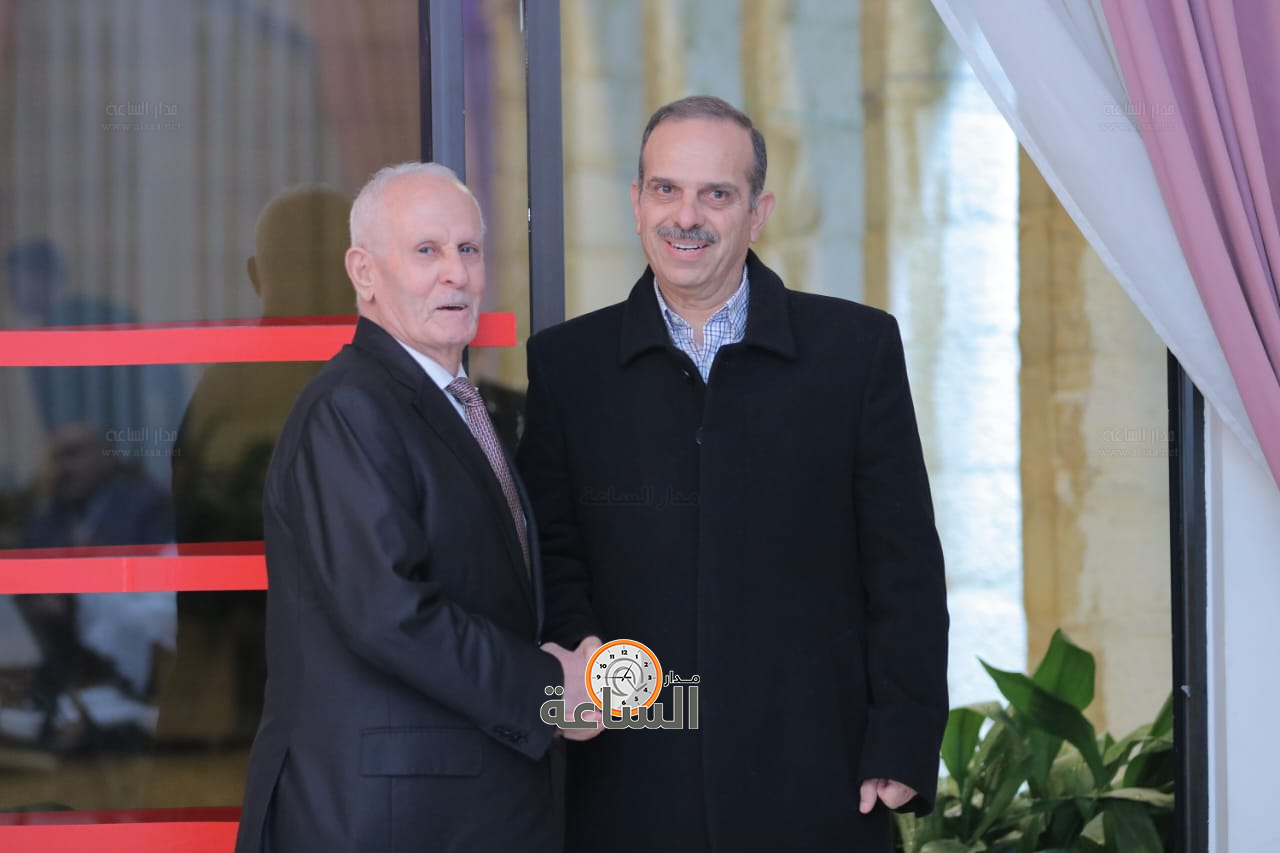 Madar Al-Saa Images 0.17563900841255942