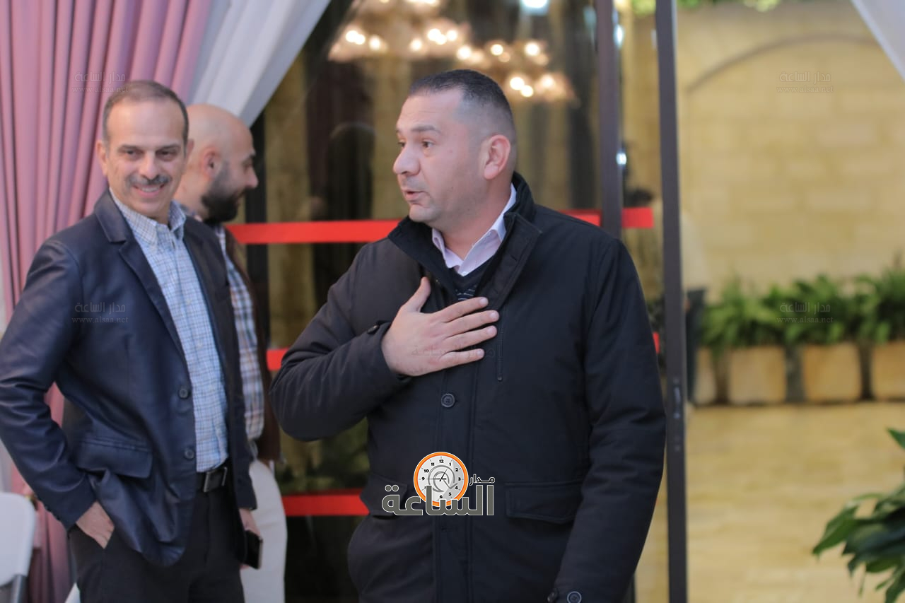 Madar Al-Saa Images 0.379448651467027