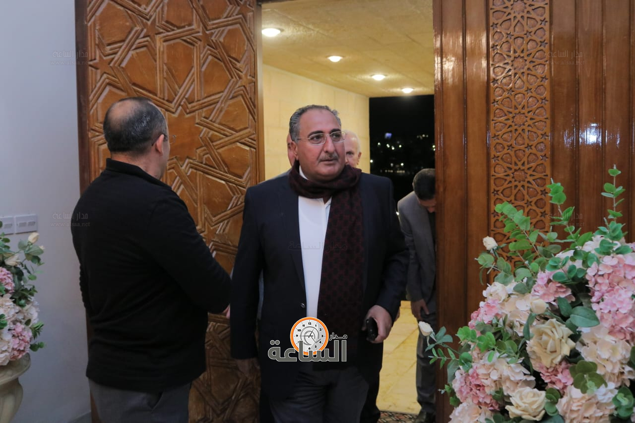 Madar Al-Saa Images 0.4149070813362068