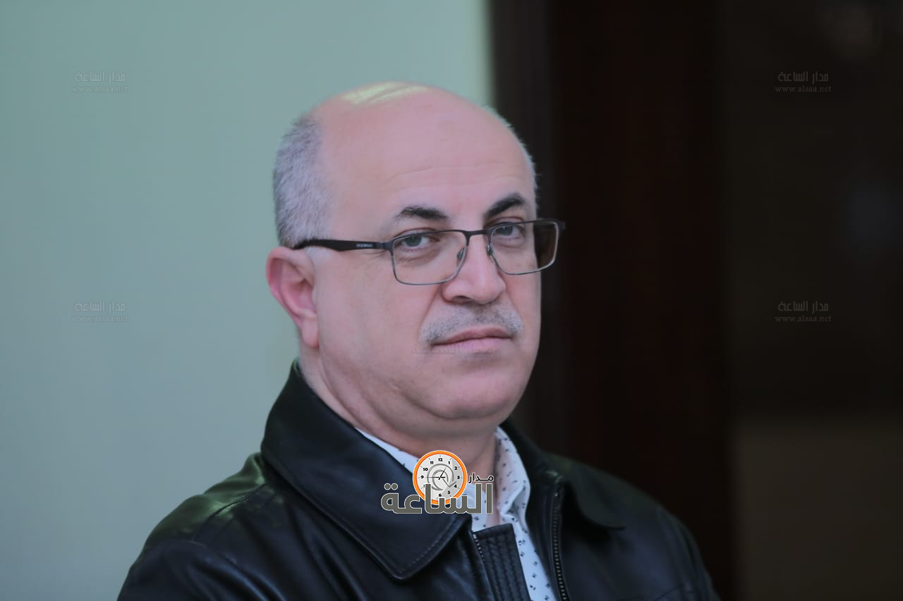 Madar Al-Saa Images 0.3359574369932745