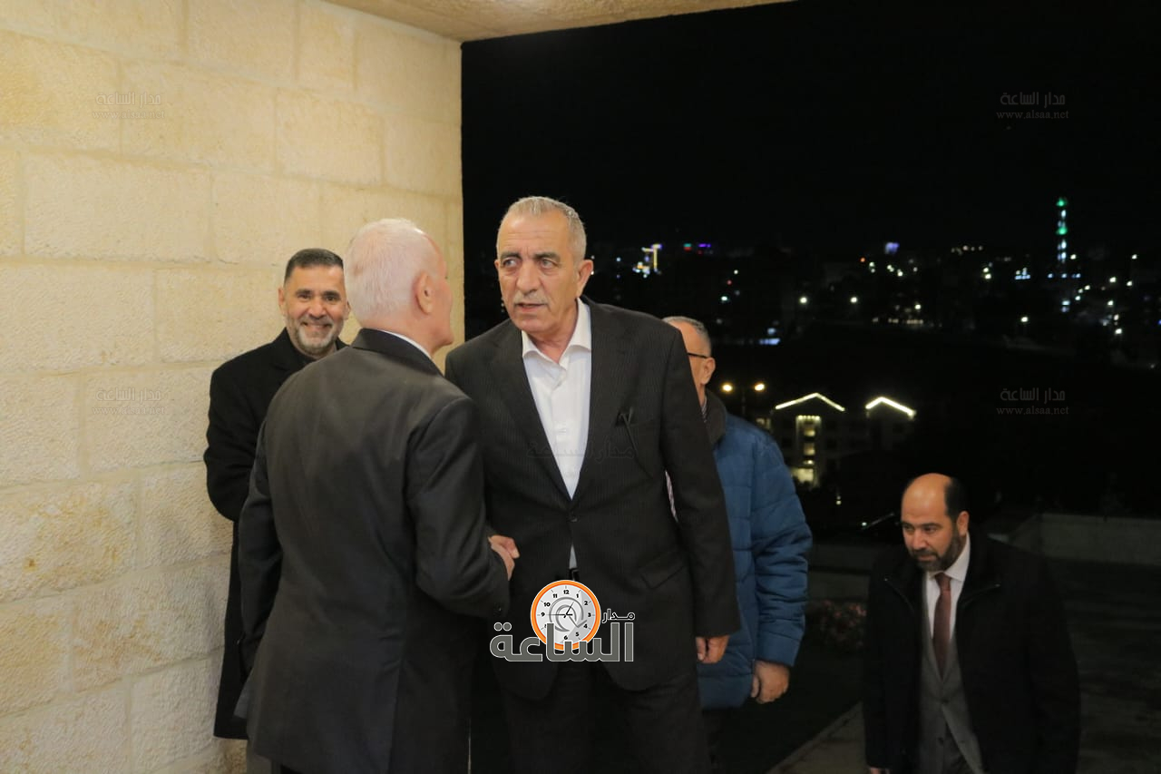 Madar Al-Saa Images 0.4408325467822838