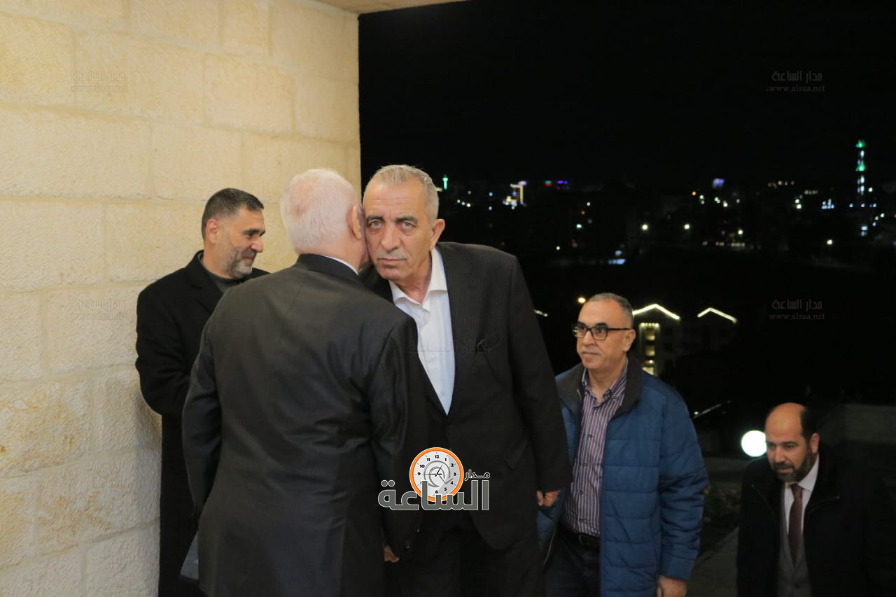 Madar Al-Saa Images 0.8732631105454605