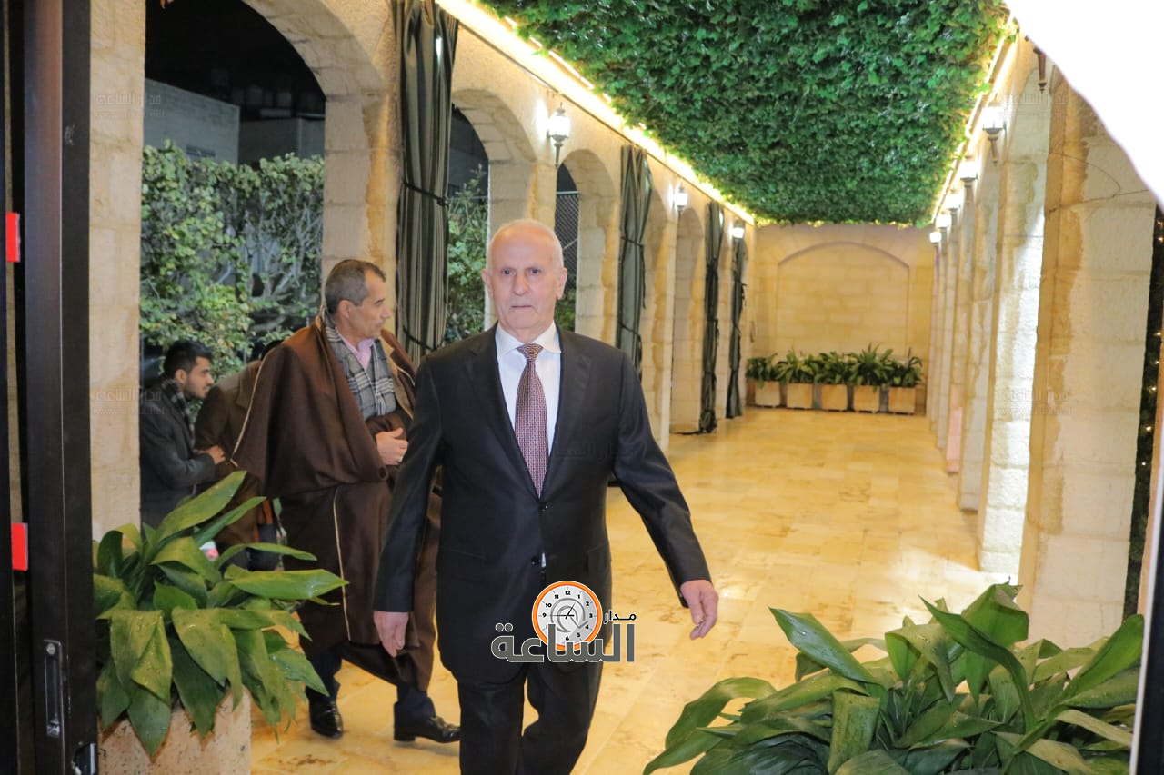 Madar Al-Saa Images 0.815779027513782