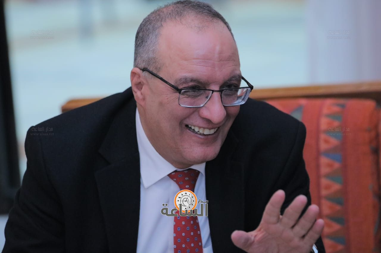 Madar Al-Saa Images 0.6737446500750048